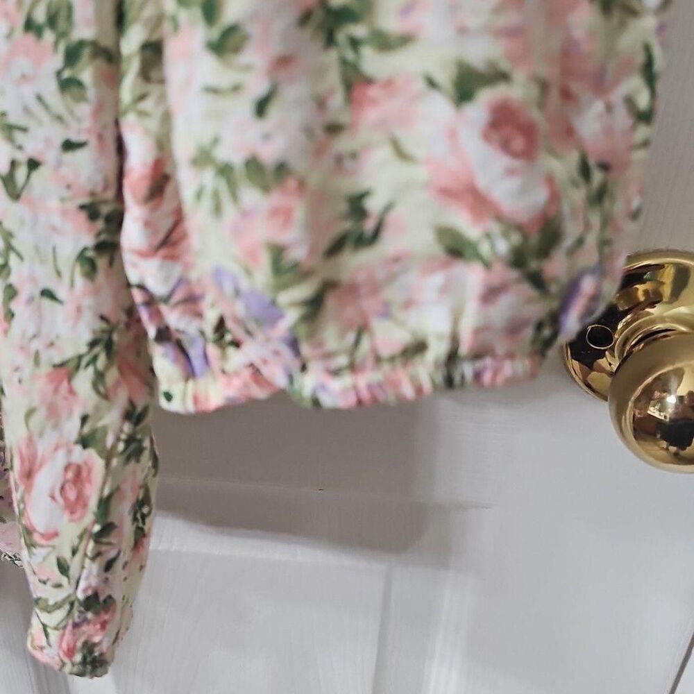Lucy Paris Floral Tie-Front Peplum Blouse w/ Balloon Sleeves in women's size XL - Picture 4 of 7